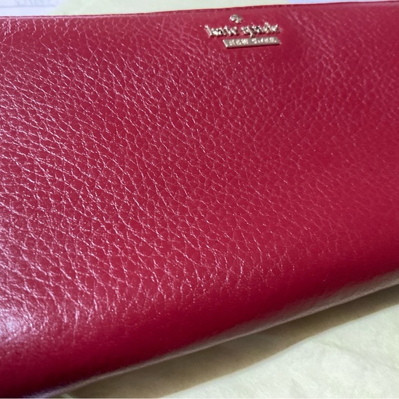 Kate Spade - Picture 3 of 4